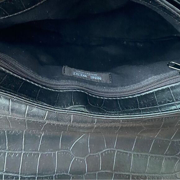 Nine West Elegant Black Faux Crocodile-Embossed Pattern Shoulder Bag in One Size - Picture 9 of 13